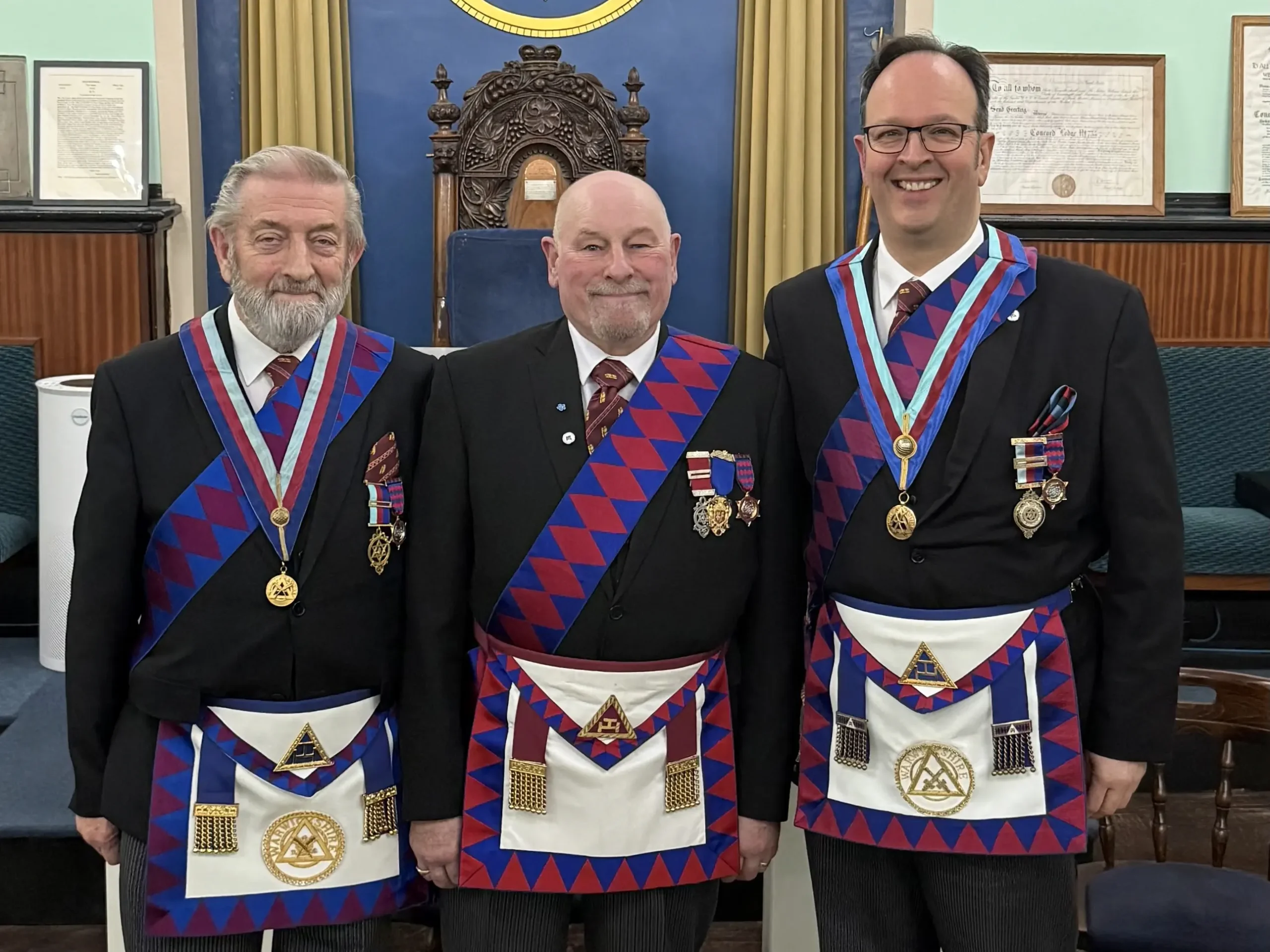 It has been a very special time of late for Andy Grove. In joining the Lodge of Integrity, he became part of a small band of Bros Grove. Grove Snr (aka WBro Chris) has delved into the two respective family trees and, sadly, didn’t find any obvious indications that we are related! Regardless, Andy fondly refers to Bro Chris as “Uncle” and Bro Simon as “Nephew”. In time, Bro Andy joined Leigh Chapter and became another Comp Grove.