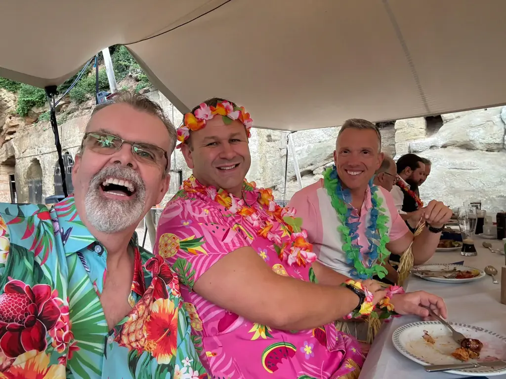 Meridian Lodge goes Hawaiian