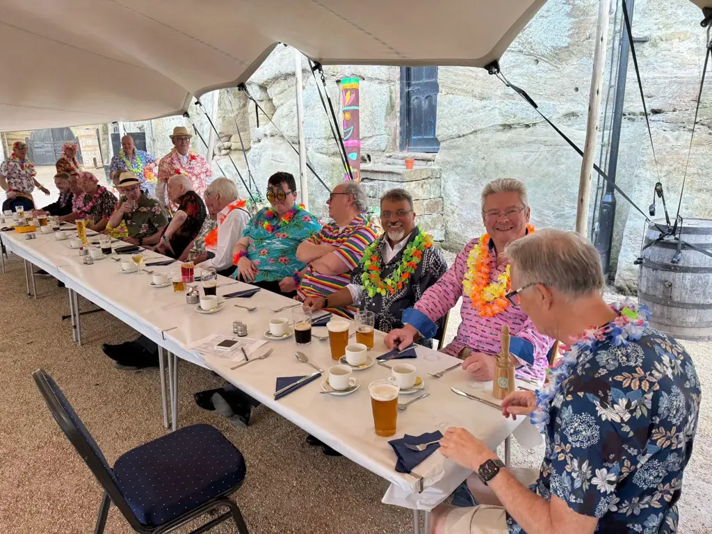 Meridian Lodge goes Hawaiian