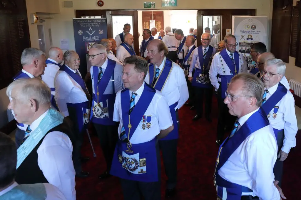 It was a sweltering hot June evening at Warwickshire Installed Masters Lodge so shirt sleeves were the order of the day.
