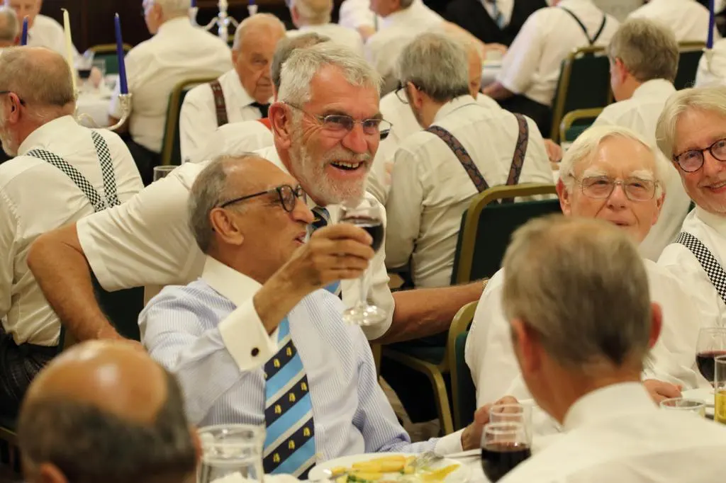 It was a sweltering hot June evening at Warwickshire Installed Masters Lodge so shirt sleeves were the order of the day.