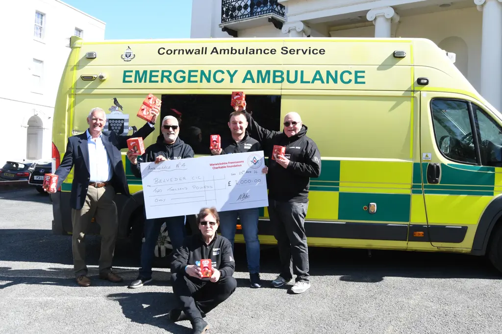 Warwickshire Freemasons support ambulances for Ukraine with 'Easter smiles'